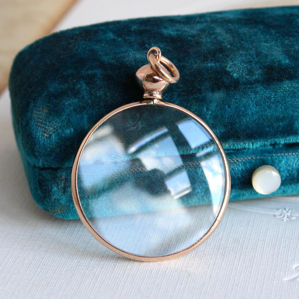 rose gold window locket with glass covers front and back