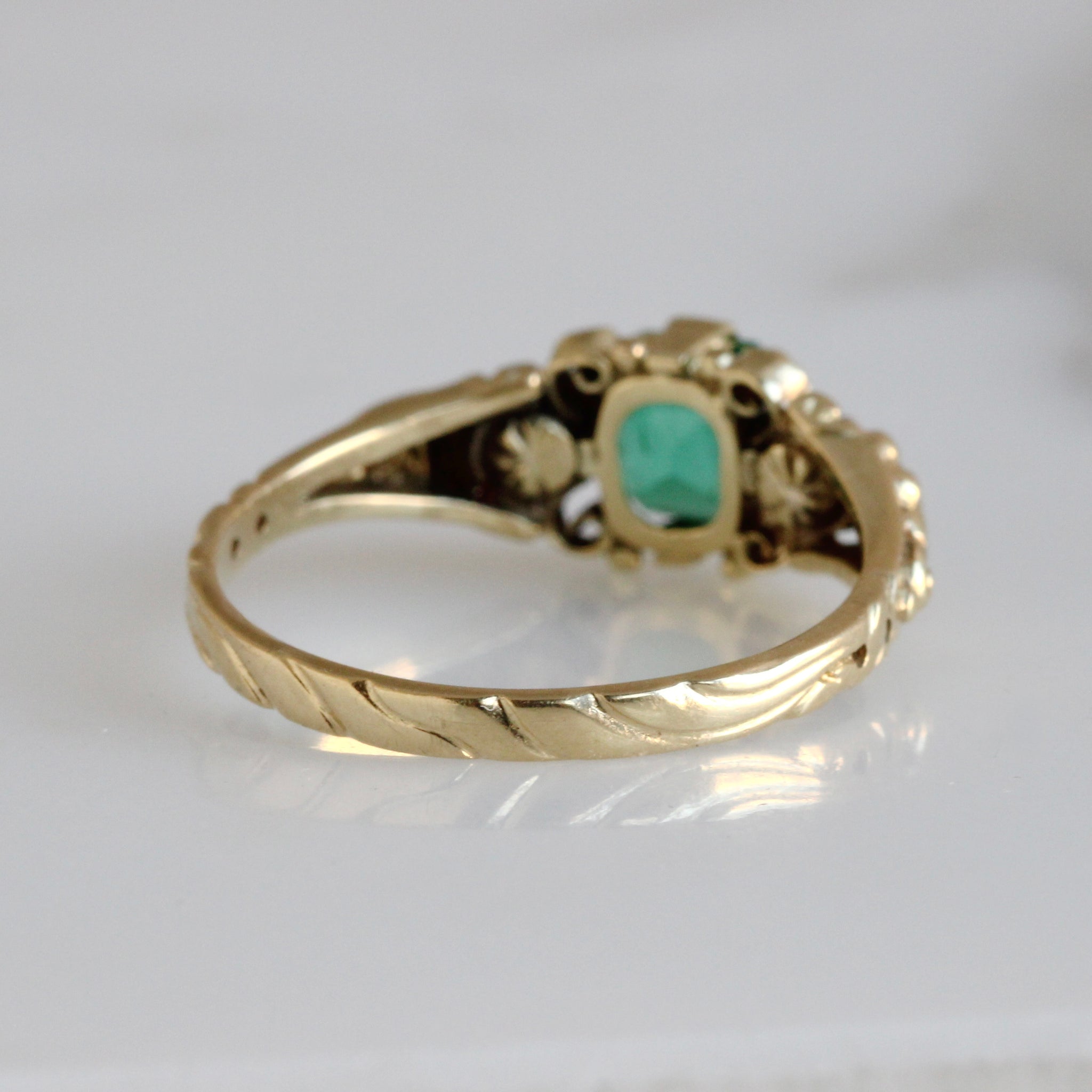 Bague Vintage En Or 14kt Avec Diamant Et émeraudes - Taille 15, Italie, 4.2g, Occasion Luxe